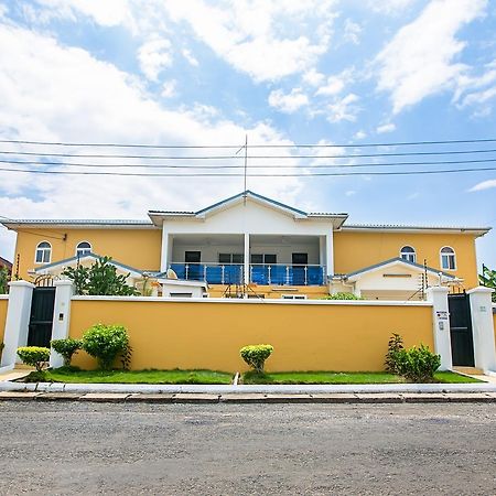 @Home Boutique B&B Hostel And Suite Accra Buitenkant foto