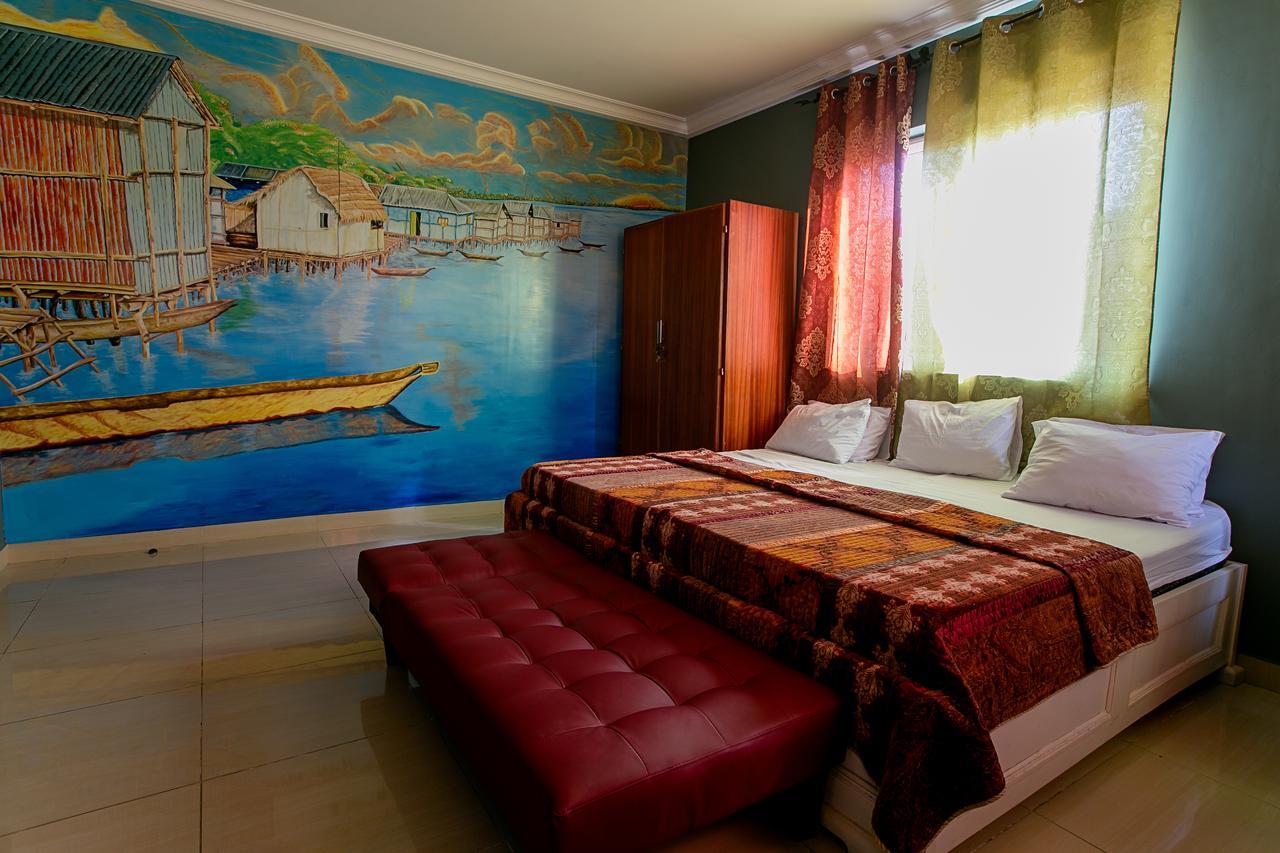 @Home Boutique B&B Hostel And Suite Accra Buitenkant foto