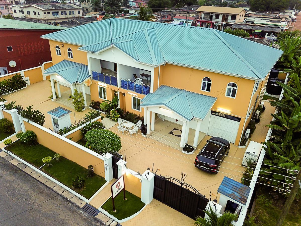 @Home Boutique B&B Hostel And Suite Accra Buitenkant foto
